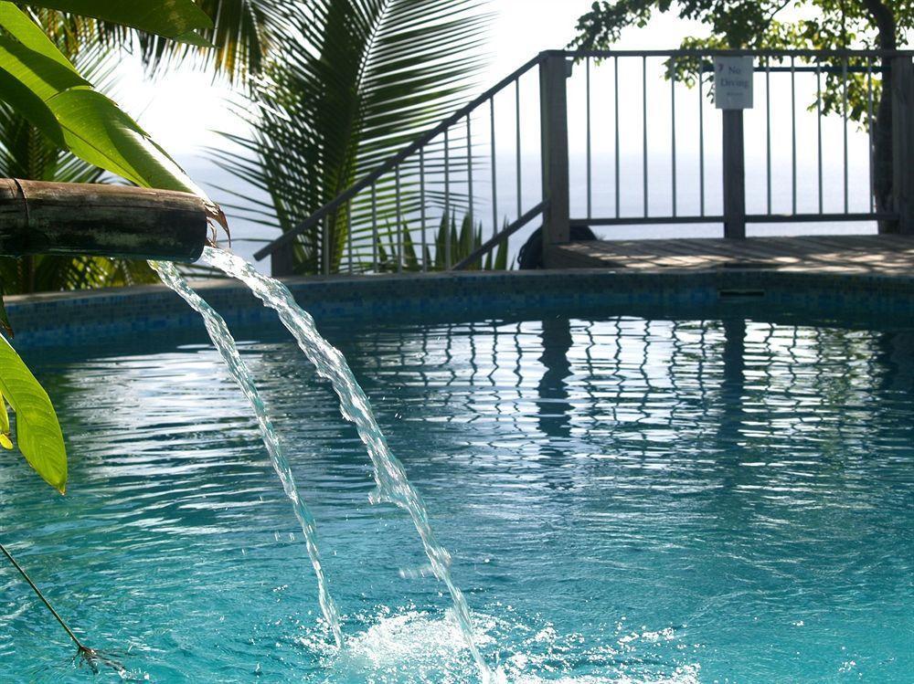 Nature'S Paradise Bed & Breakfast Marigot Bay Exterior photo